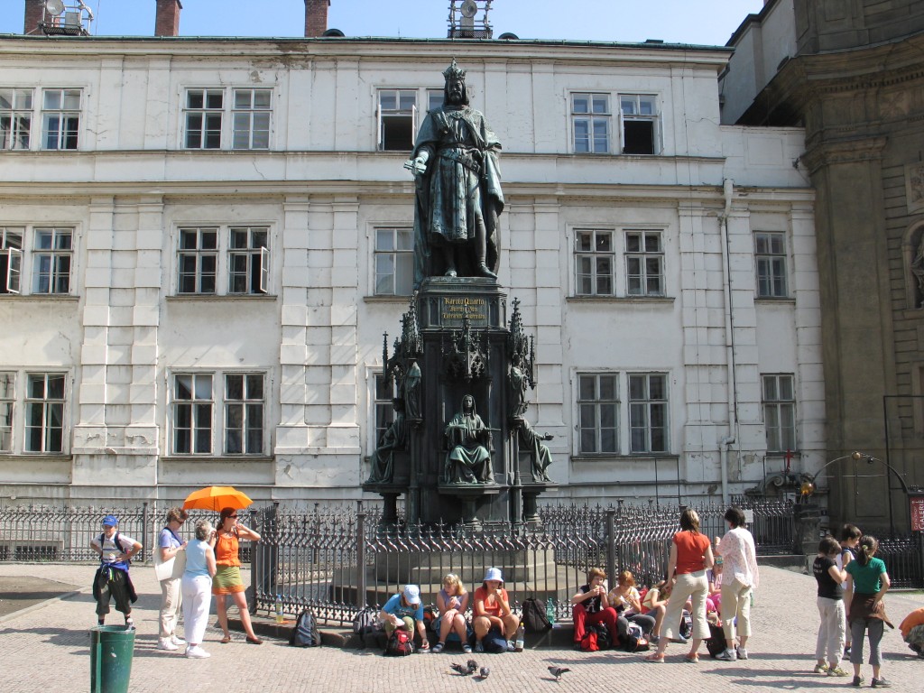 20070607_085559_452-pomnik karola IV.jpg, galeria Karkonosze_Praga