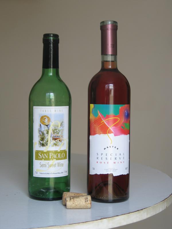 bottles of malta.jpg, galeria Malta
