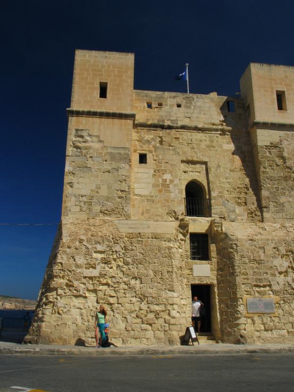 st. pauls bay - Wignacourt Tower.jpg, galeria Malta