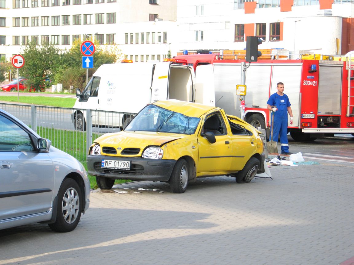 20070930143530 czerniakowska - wypadek.jpg, galeria bessensu_1