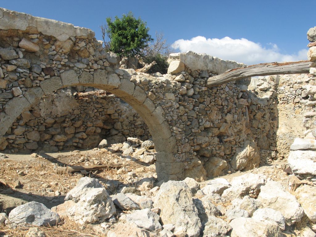 20060910_140209 - preveli - path to holy monastery.jpg, galeria kreta